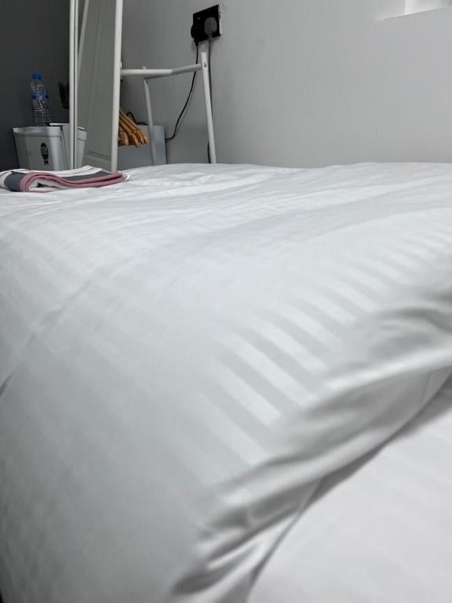Private Single Room With Ensuite In Chorlton Manchester Exteriör bild